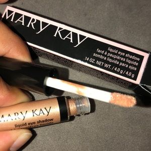 Liquid Eyeshadow Light Beam